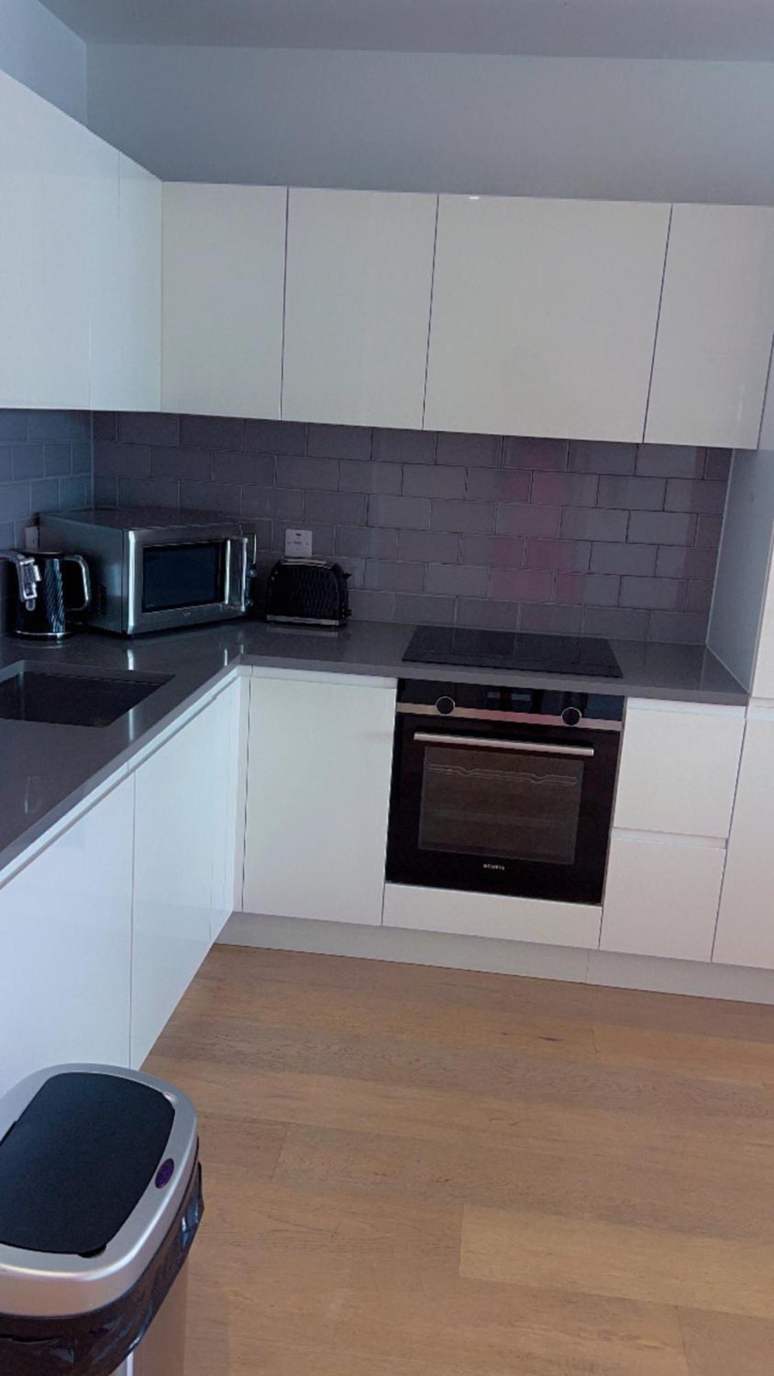 Ds Rentals - Entire 1 Bedroom Apartment London Eksteriør billede